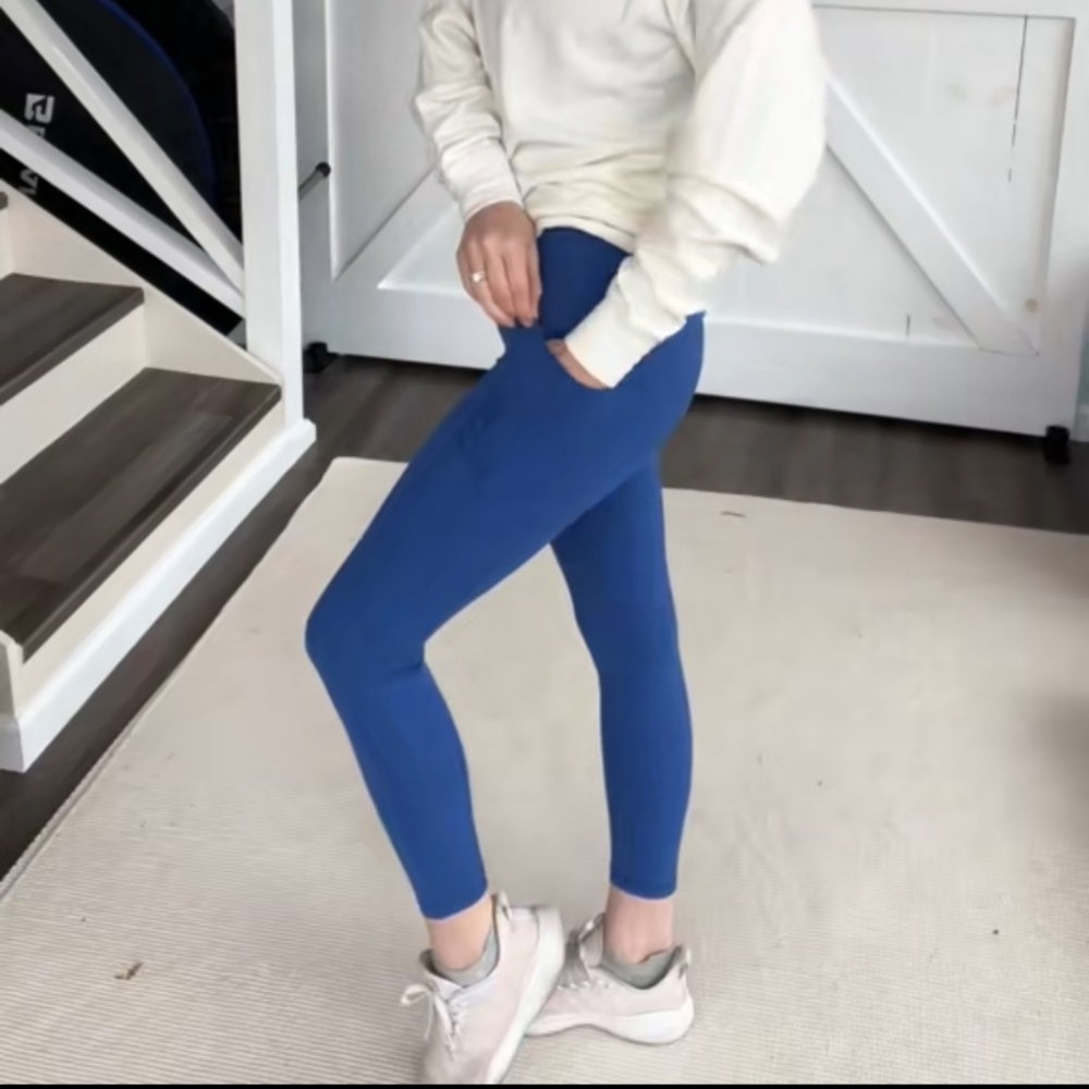 Prime Tech Flex Ultra Hold 7/8 Legging in Cobalt Blue